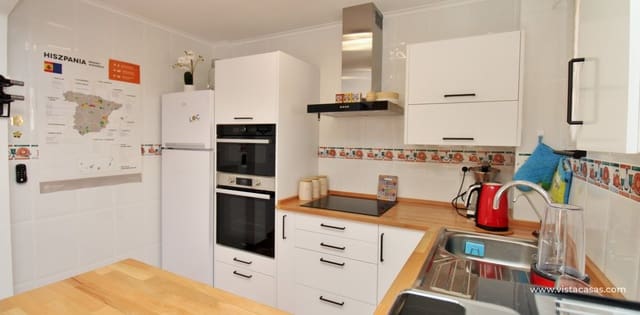 Casa de 2 habitaciones en Cabo Roig, Orihuela en venta con piscina - 219.900 € (Ref: 9848124)