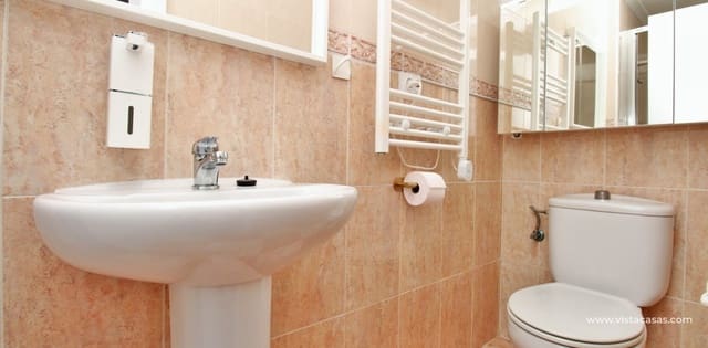 Casa de 2 habitaciones en Cabo Roig, Orihuela en venta con piscina - 219.900 € (Ref: 9848124)