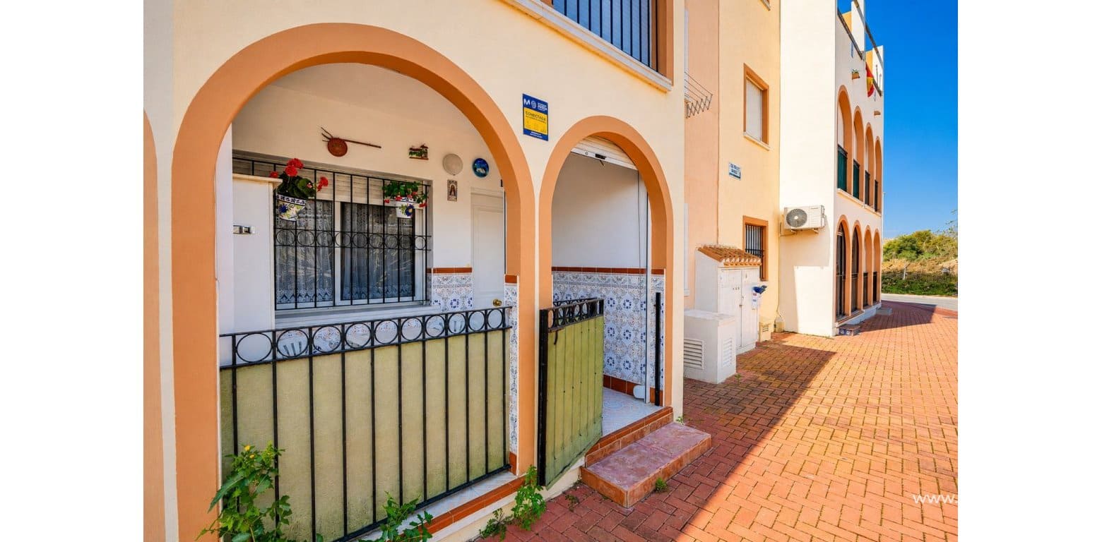 2 soveværelse Lejlighed til salg i Torrevieja - € 139.000 (Ref: 9849860)