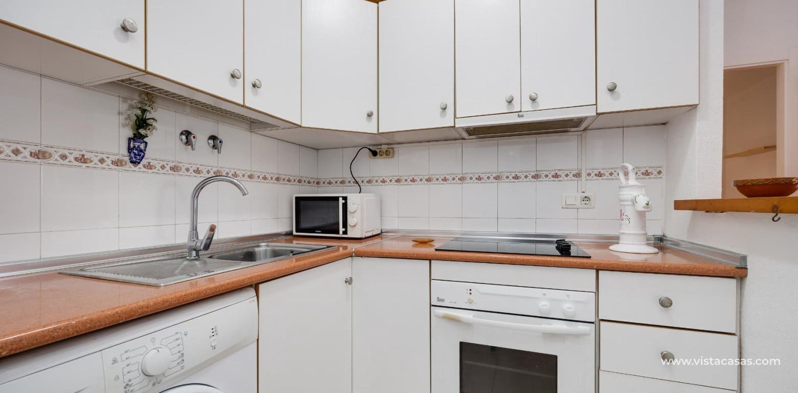 2 soveværelse Lejlighed til salg i Torrevieja - € 139.000 (Ref: 9849860)