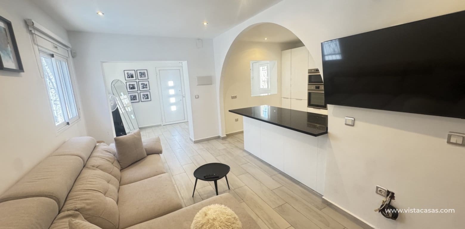 2 Zimmer Villa zu verkaufen in Villamartin - 249.000 € (Ref: 9852110)