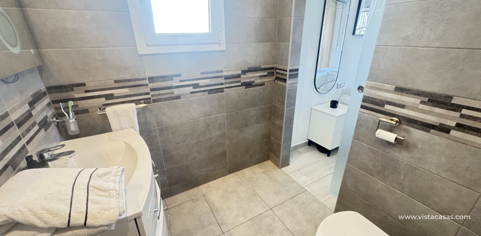 2 Zimmer Villa zu verkaufen in Villamartin - 249.000 € (Ref: 9852110)