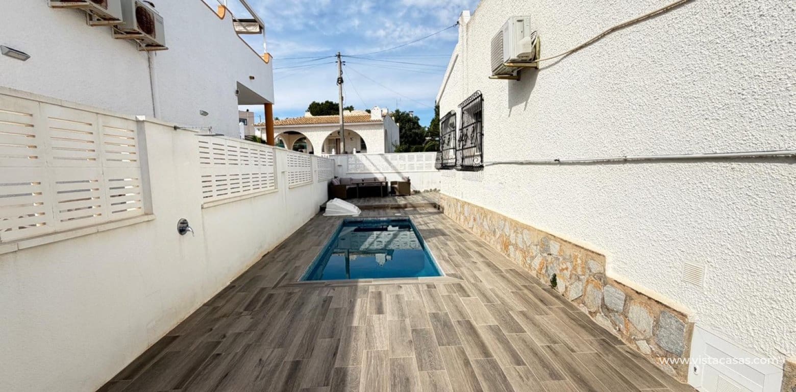 2 Zimmer Villa zu verkaufen in Villamartin - 249.000 € (Ref: 9852110)