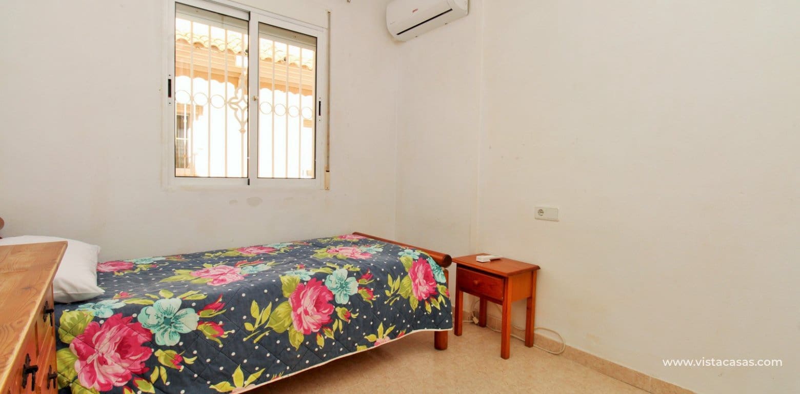 2 makuuhuone Omakotitalo myytävänä paikassa Villamartin mukana uima-altaan - 162 995 € (Ref: 9854419)