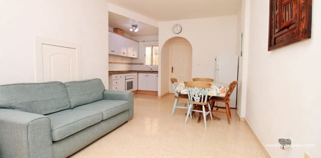 2 makuuhuone Omakotitalo myytävänä paikassa Villamartin, Orihuela mukana uima-altaan - 162 995 € (Ref: 9854419)
