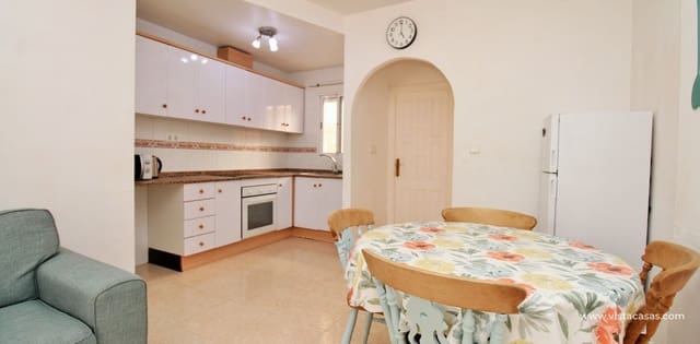 2 makuuhuone Omakotitalo myytävänä paikassa Villamartin, Orihuela mukana uima-altaan - 162 995 € (Ref: 9854419)