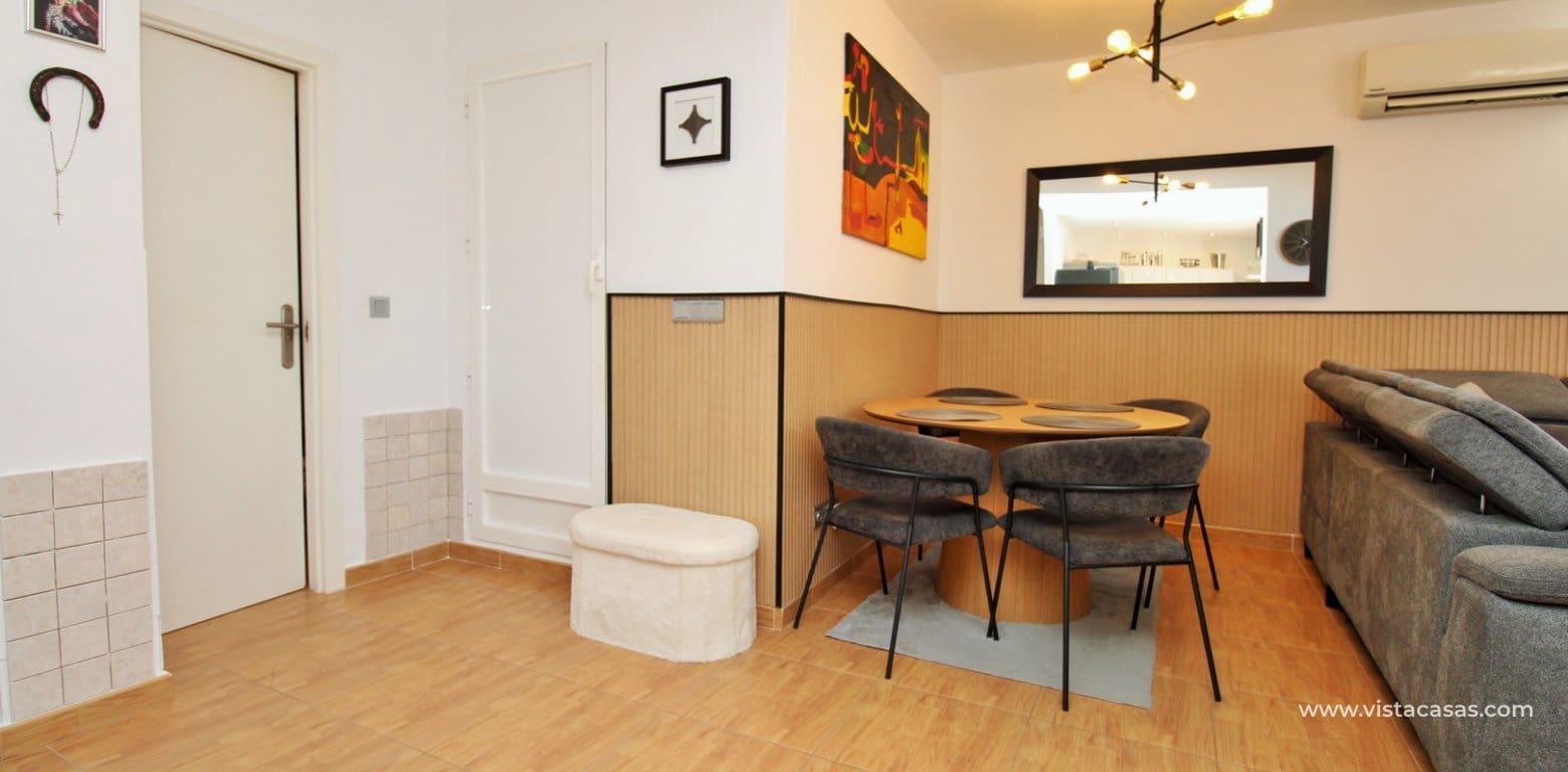 3 soveværelse Byhus til salg i Villamartin med swimmingpool - € 288.000 (Ref: 9860660)