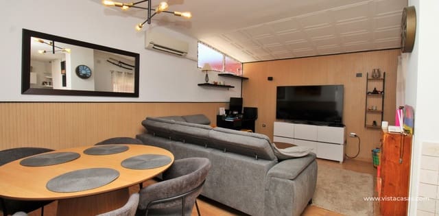 3 soveværelse Byhus til salg i Villamartin, Orihuela med swimmingpool - € 288.000 (Ref: 9860660)