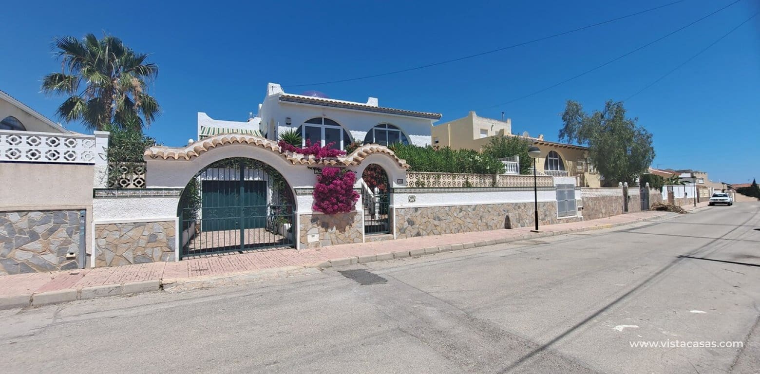 3 bedroom Villa for sale in Villamartin - € 350,000 (Ref: 9862186)