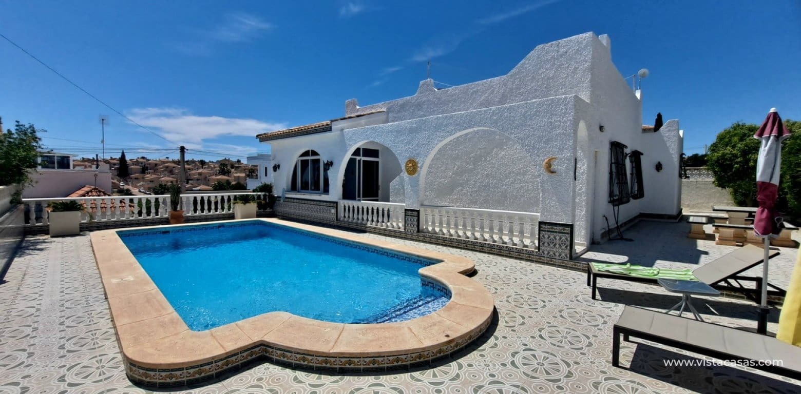 3 bedroom Villa for sale in Villamartin - € 350,000 (Ref: 9862186)