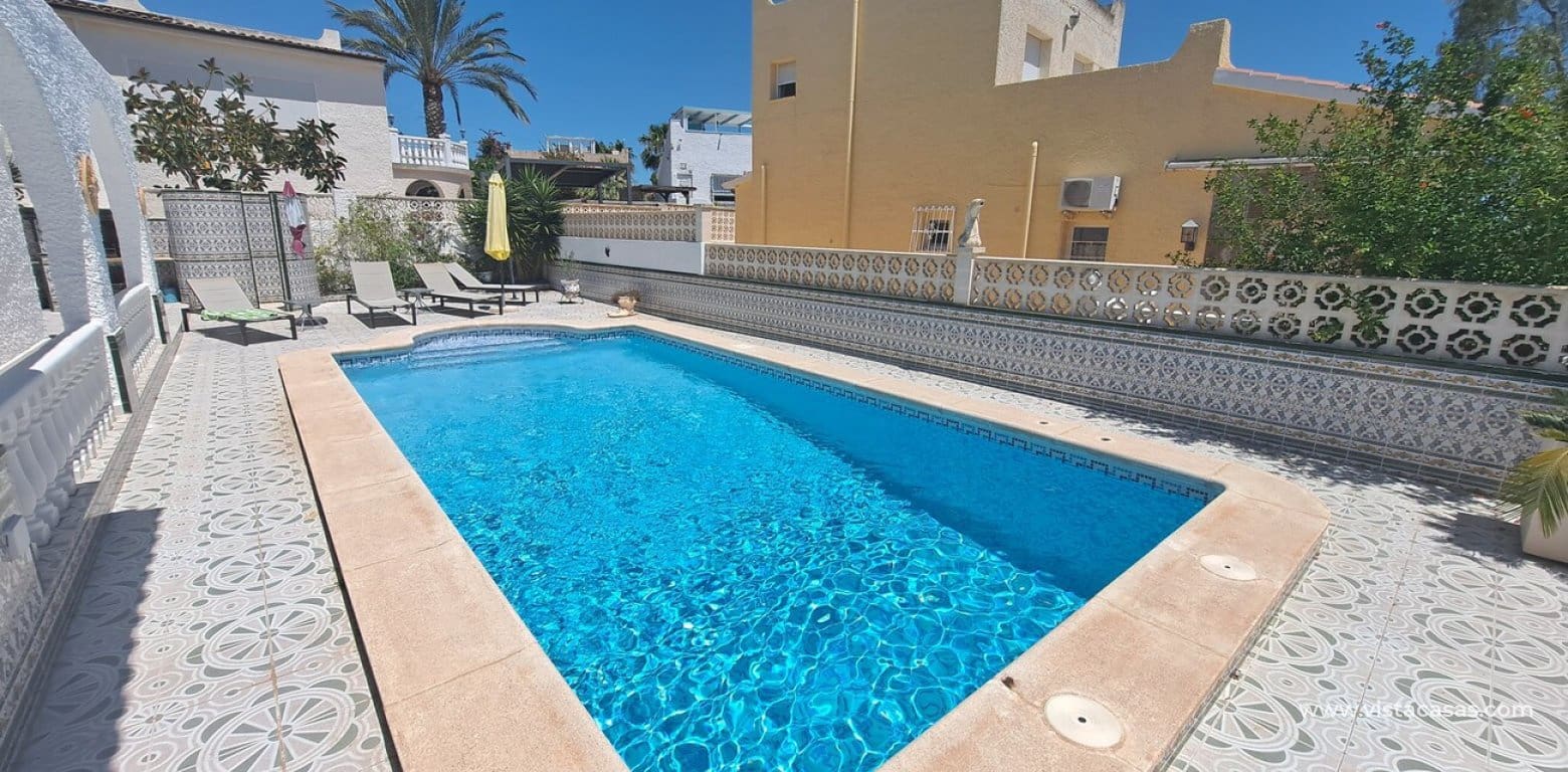 3 bedroom Villa for sale in Villamartin - € 350,000 (Ref: 9862186)