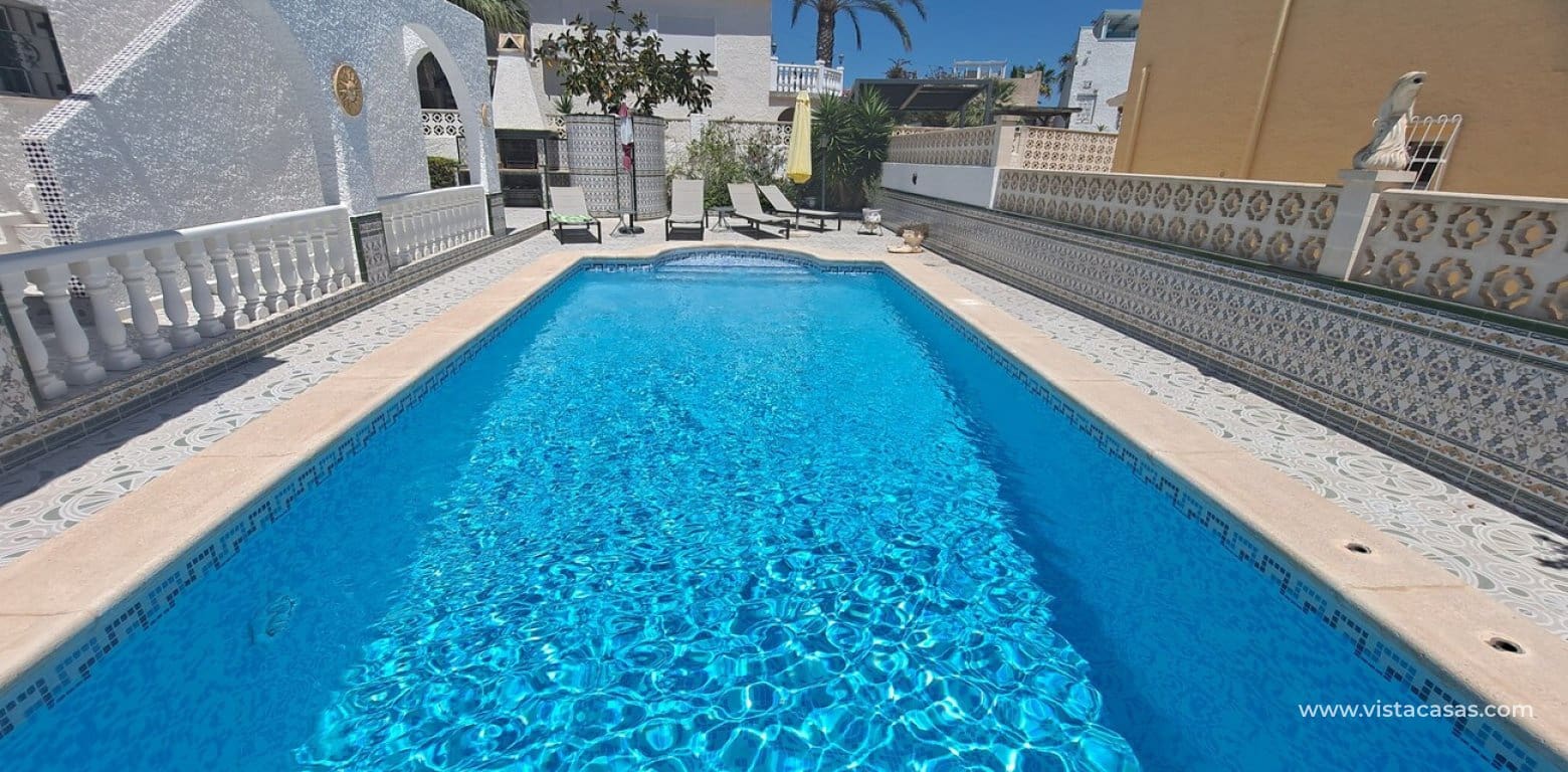 3 bedroom Villa for sale in Villamartin - € 350,000 (Ref: 9862186)