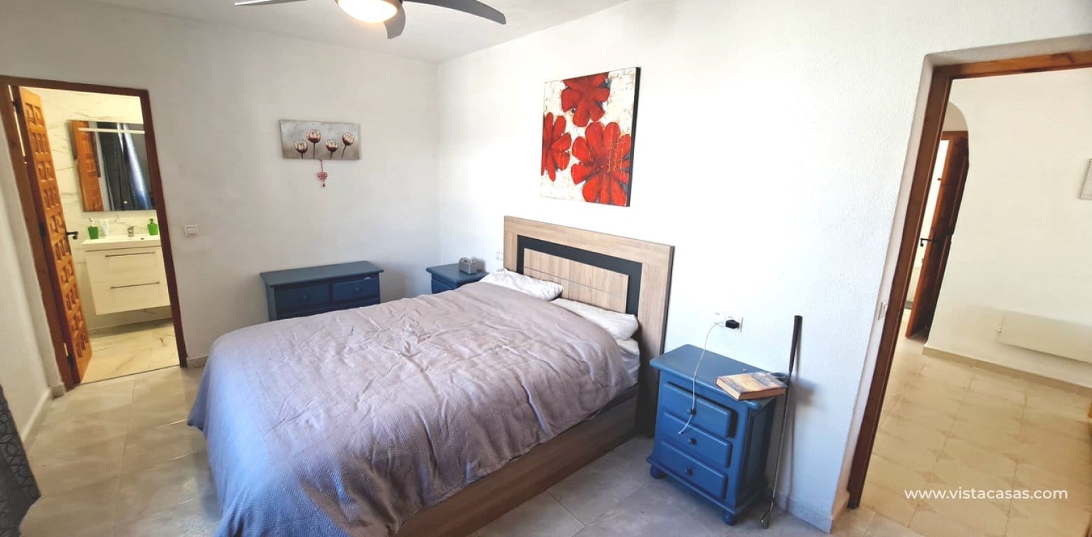 3 bedroom Villa for sale in Villamartin - € 350,000 (Ref: 9862186)