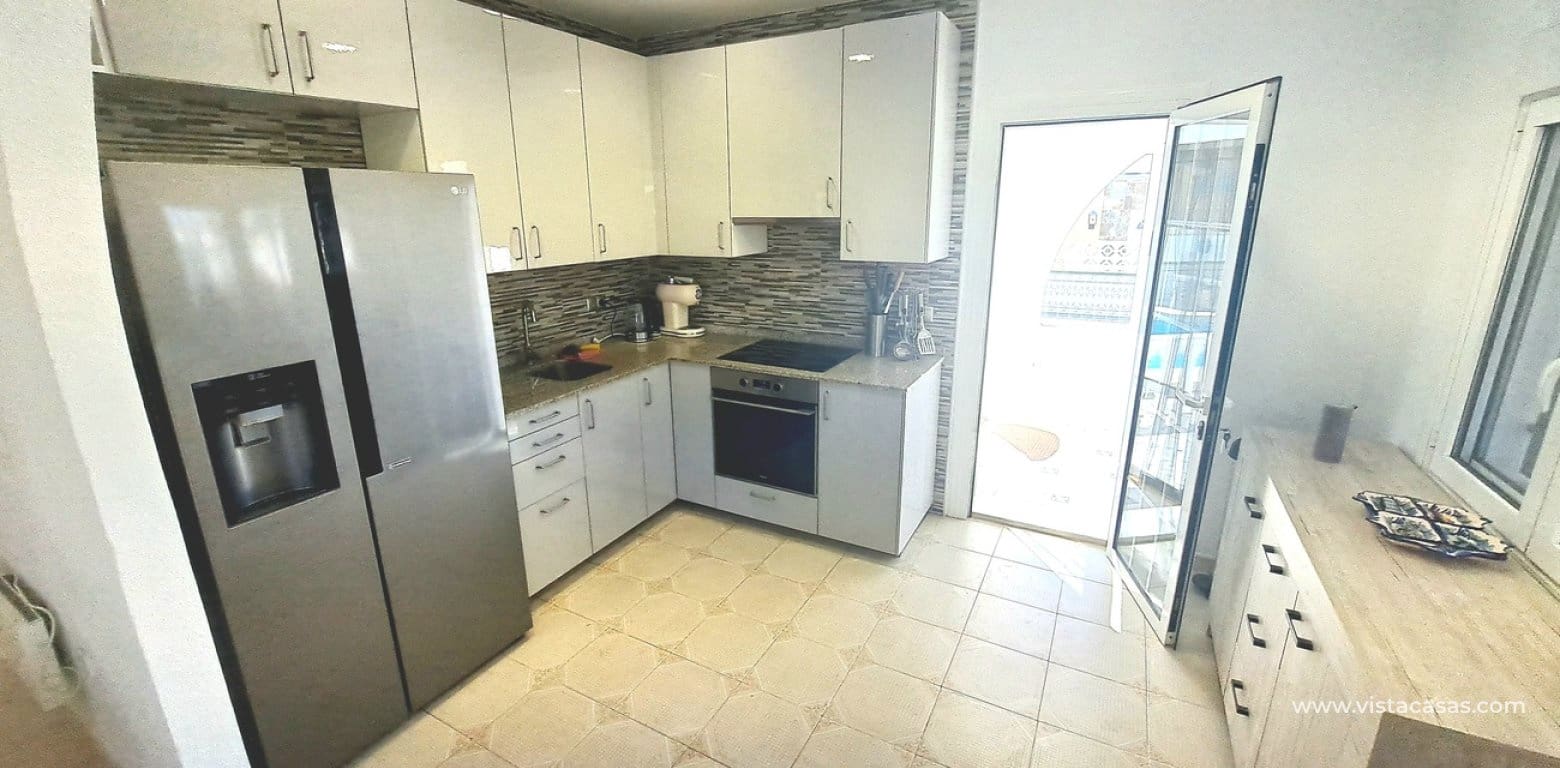 3 bedroom Villa for sale in Villamartin - € 350,000 (Ref: 9862186)