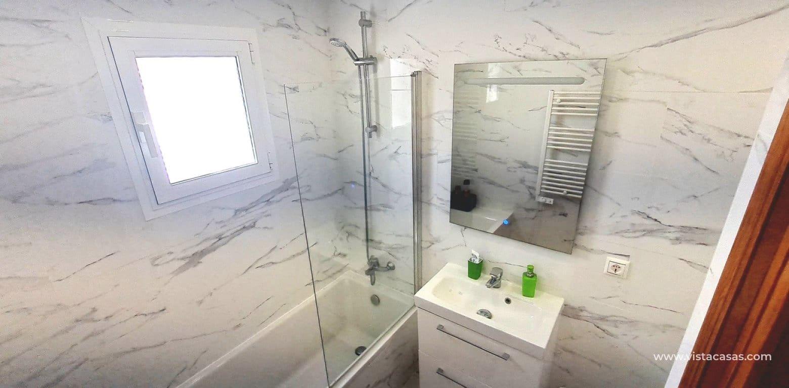 3 bedroom Villa for sale in Villamartin - € 350,000 (Ref: 9862186)