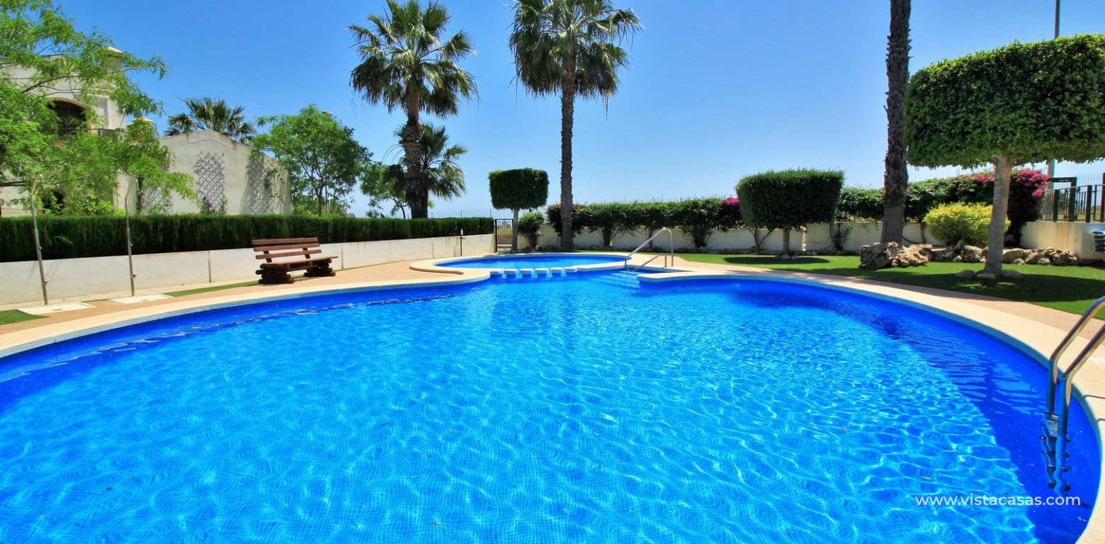 3 bedroom Townhouse for sale in Villamartin with pool - € 284,950 (Ref: 9865530)
