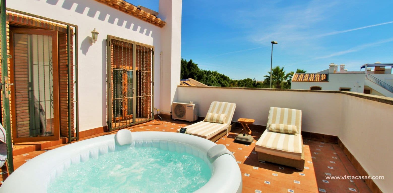3 bedroom Townhouse for sale in Villamartin with pool - € 284,950 (Ref: 9865530)