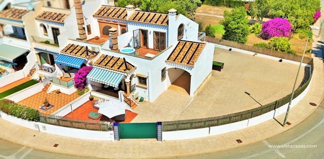 3 bedroom Townhouse for sale in Villamartin, Orihuela with pool - € 284,950 (Ref: 9865530)