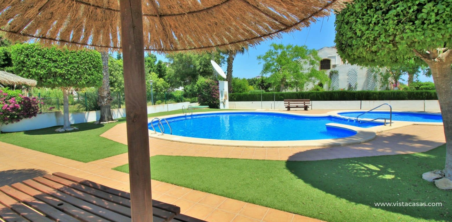 3 bedroom Townhouse for sale in Villamartin with pool - € 284,950 (Ref: 9865530)