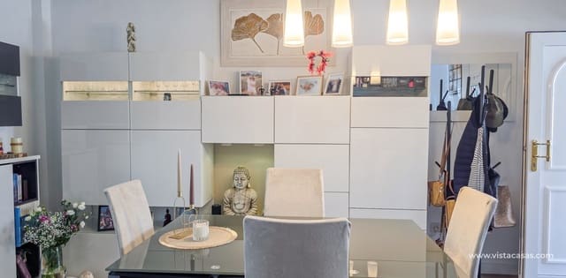 2 makuuhuone Omakotitalo myytävänä paikassa Los Balcones - 218 500 € (Ref: 9865531)