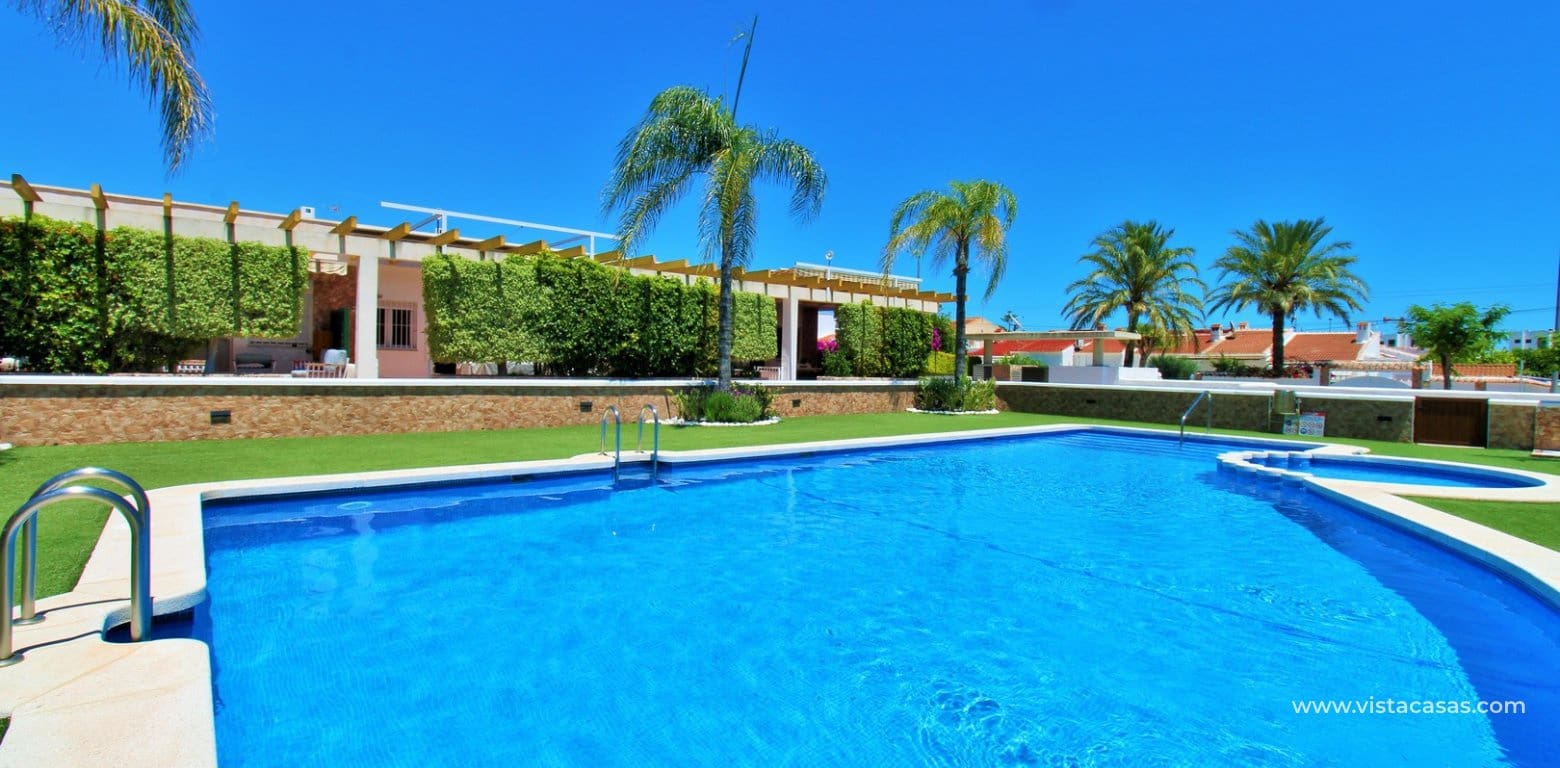 2 chambre Bungalow à vendre à Pilar de la Horadada avec piscine - 189 000 € (Ref: 9866454)