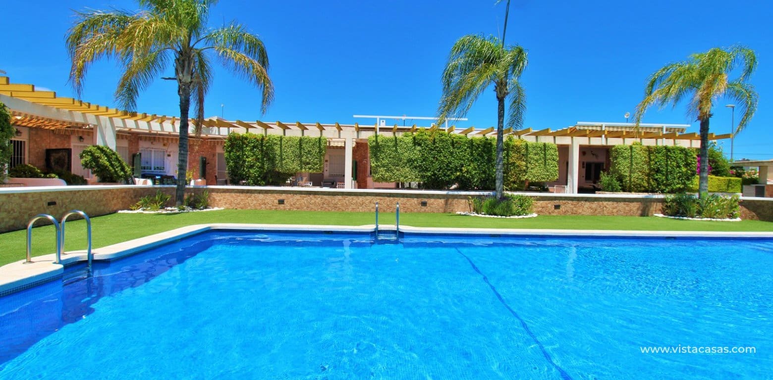 2 chambre Bungalow à vendre à Pilar de la Horadada avec piscine - 189 000 € (Ref: 9866454)