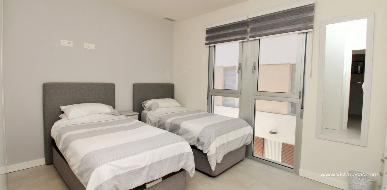 2 bedroom Apartment for sale in Villamartin with pool - € 249,999 (Ref: 9867686)