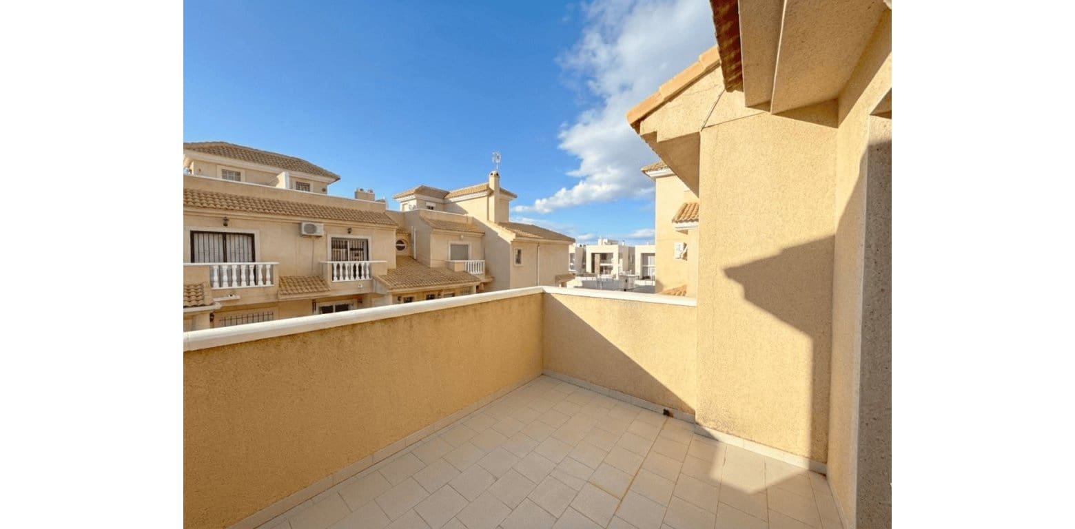 2 slaapkamer Huis te koop in La Zenia - € 249.950 (Ref: 9873850)