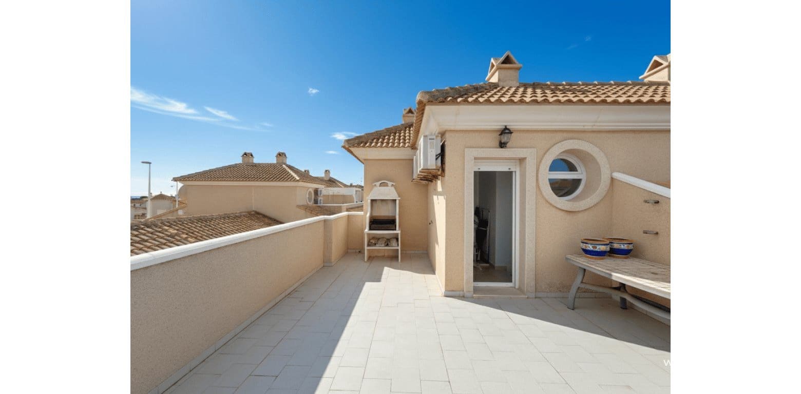 2 slaapkamer Huis te koop in La Zenia - € 249.950 (Ref: 9873850)