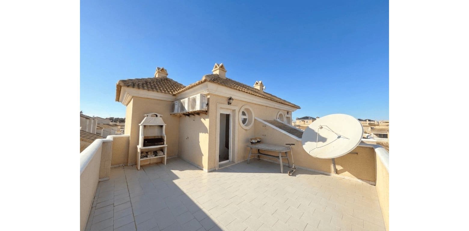 2 slaapkamer Huis te koop in La Zenia - € 249.950 (Ref: 9873850)