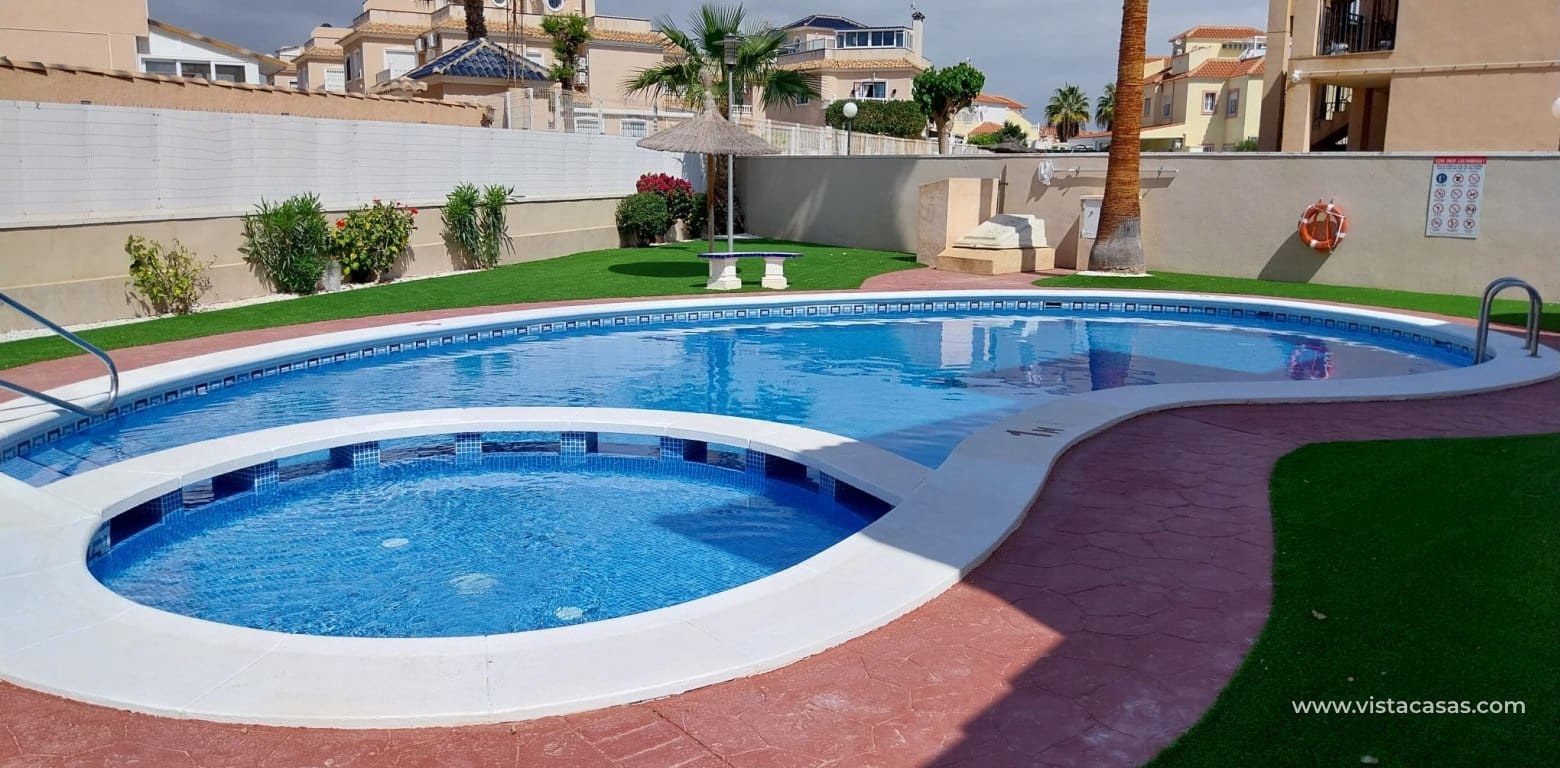 2 slaapkamer Huis te koop in La Zenia - € 249.950 (Ref: 9873850)