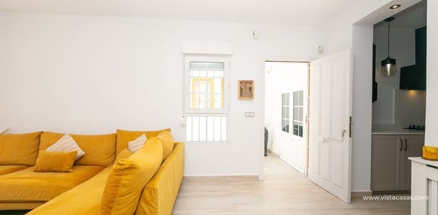 3 soveværelse Villa til salg i Villamartin, Orihuela - € 549.995 (Ref: 9876869)