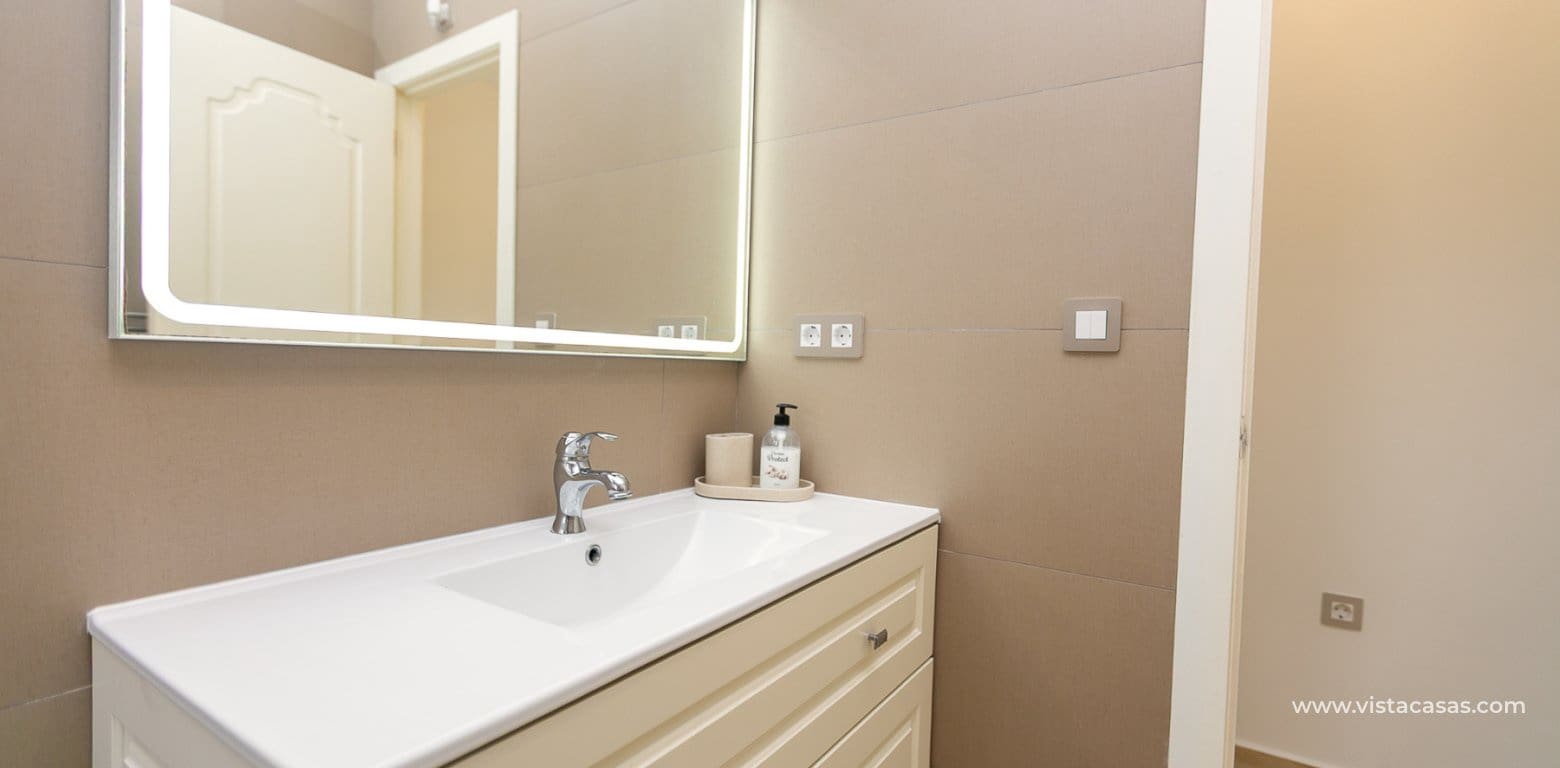 3 Zimmer Villa zu verkaufen in Villamartin - 549.995 € (Ref: 9876869)