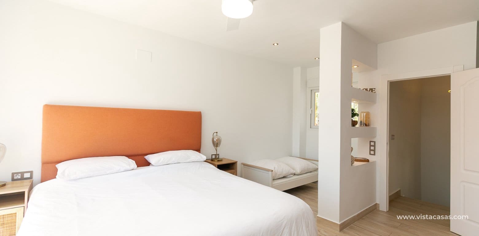 3 Zimmer Villa zu verkaufen in Villamartin - 549.995 € (Ref: 9876869)