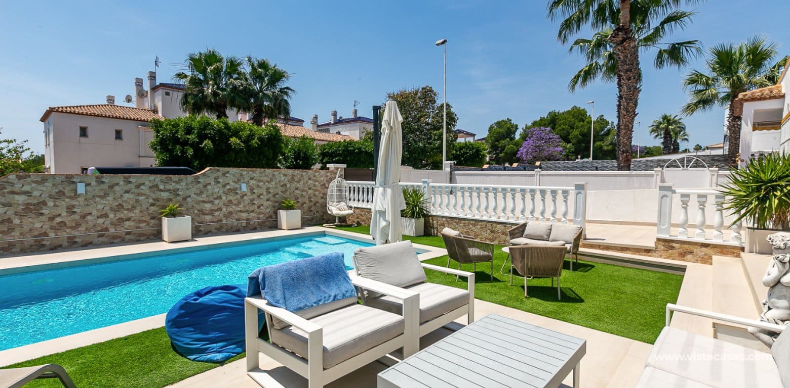 3 Zimmer Villa zu verkaufen in Villamartin - 549.995 € (Ref: 9876869)