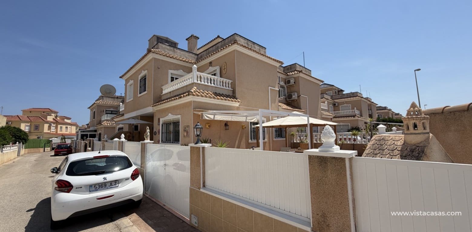 2 slaapkamer Huis te koop in La Zenia - € 269.000 (Ref: 9879520)