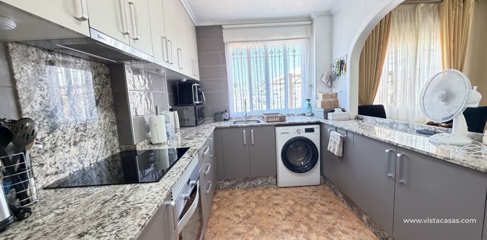 2 slaapkamer Huis te koop in La Zenia - € 269.000 (Ref: 9879520)