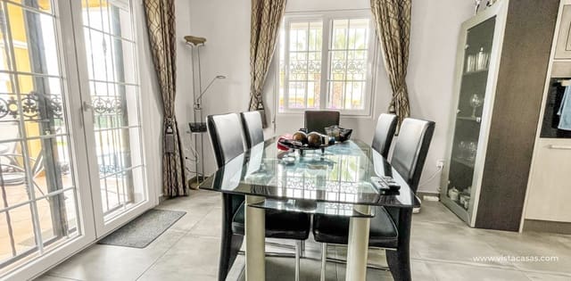 3 sypialnia Willa na sprzedaż w Villamartin, Orihuela - 435 900 € (Ref: 9888601)