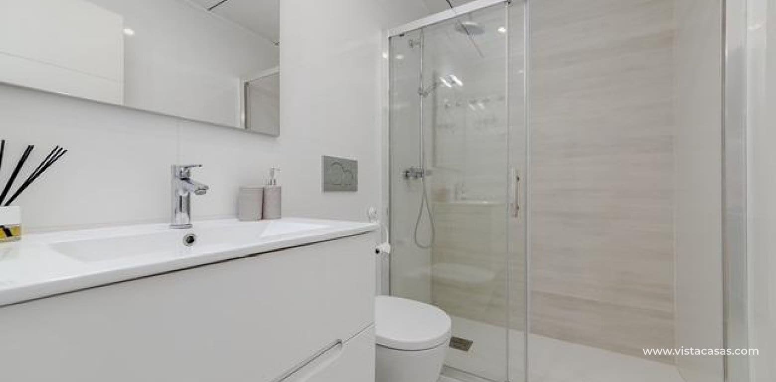 3 sypialnia Dom na sprzedaż w Villamartin - 325 000 € (Ref: 9888602)