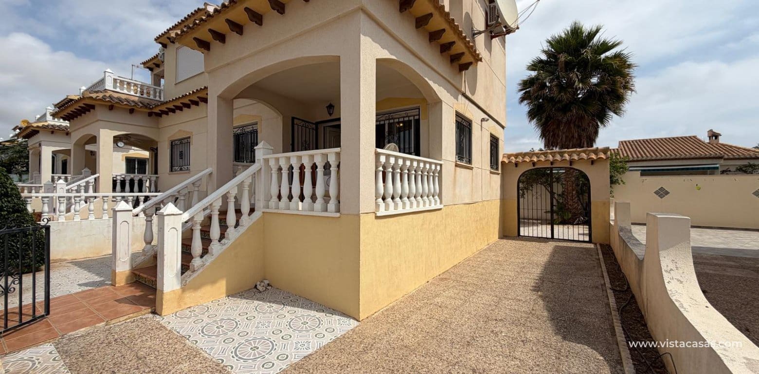 3 bedroom Villa for sale in Playa Flamenca - € 269,900 (Ref: 9888605)