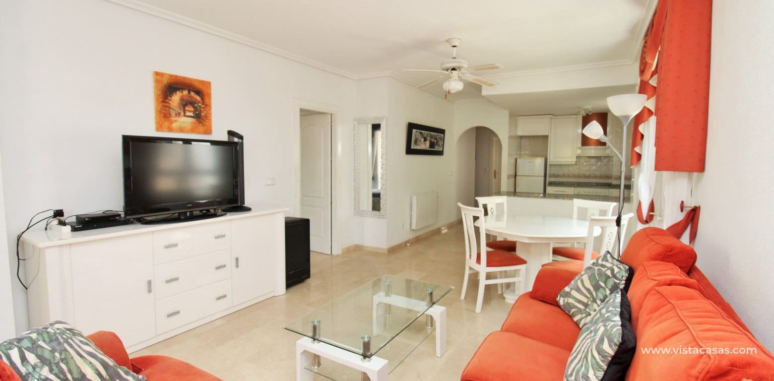 Apartamento de 2 habitaciones en Villamartin en venta con piscina - 169.900 € (Ref: 9890953)