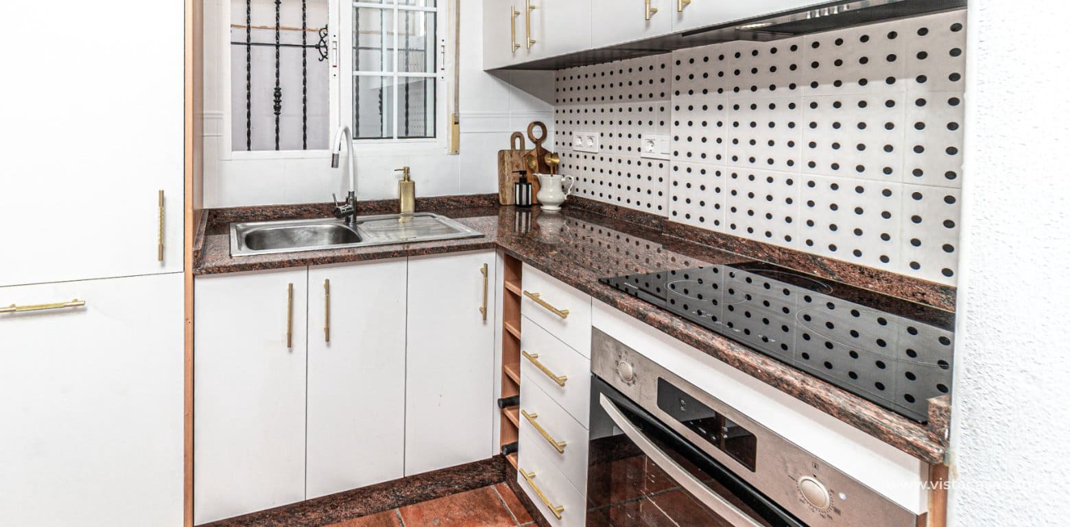 Casa de 3 habitaciones en Playa Flamenca en venta - 245.000 € (Ref: 9892685)