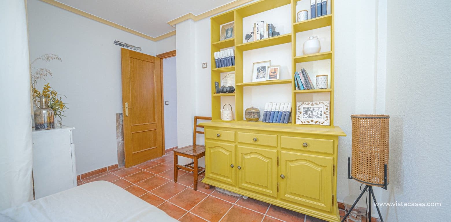 Casa de 3 habitaciones en Playa Flamenca en venta - 245.000 € (Ref: 9892685)
