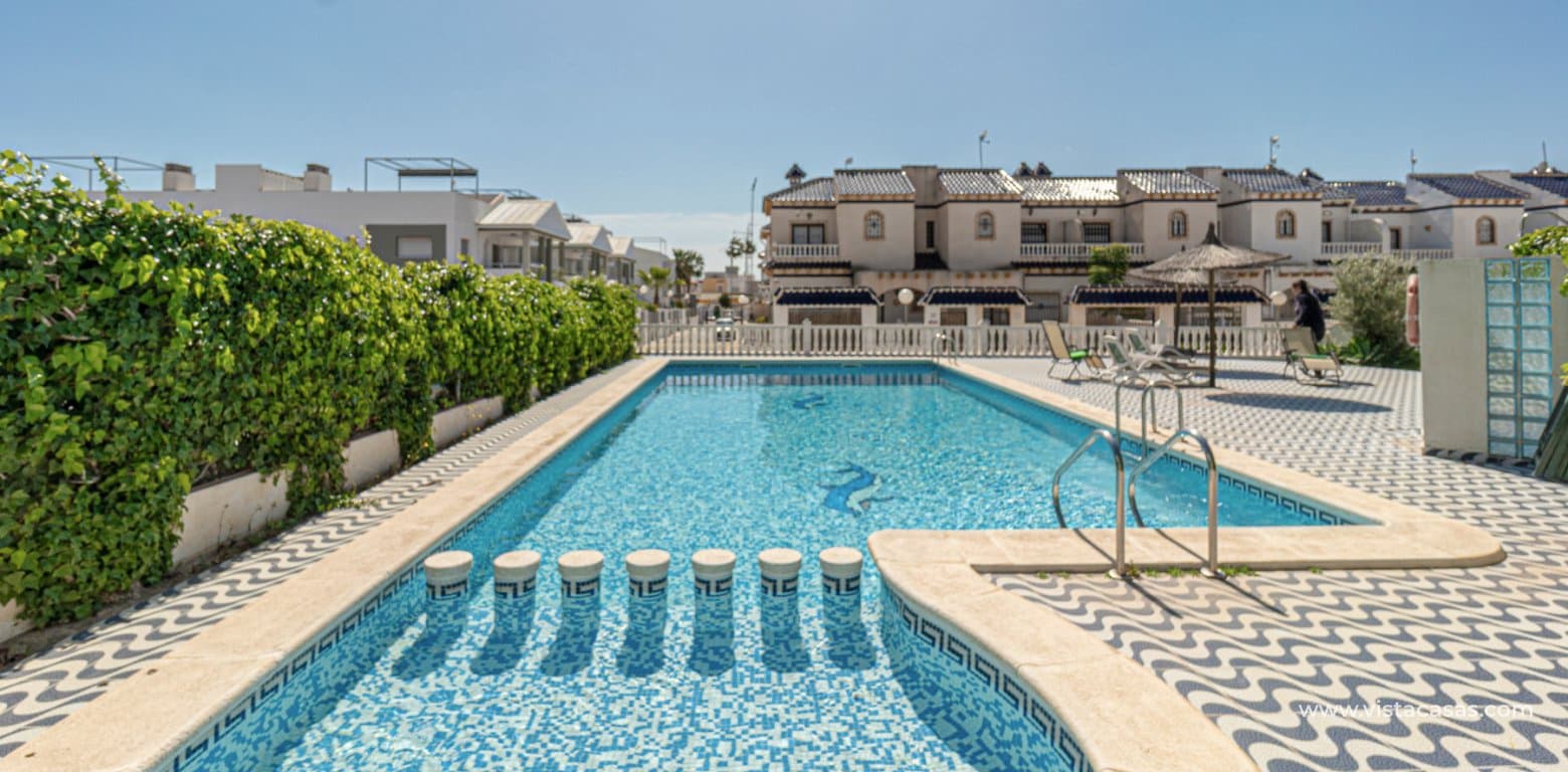 Casa de 3 habitaciones en Playa Flamenca en venta - 245.000 € (Ref: 9892685)