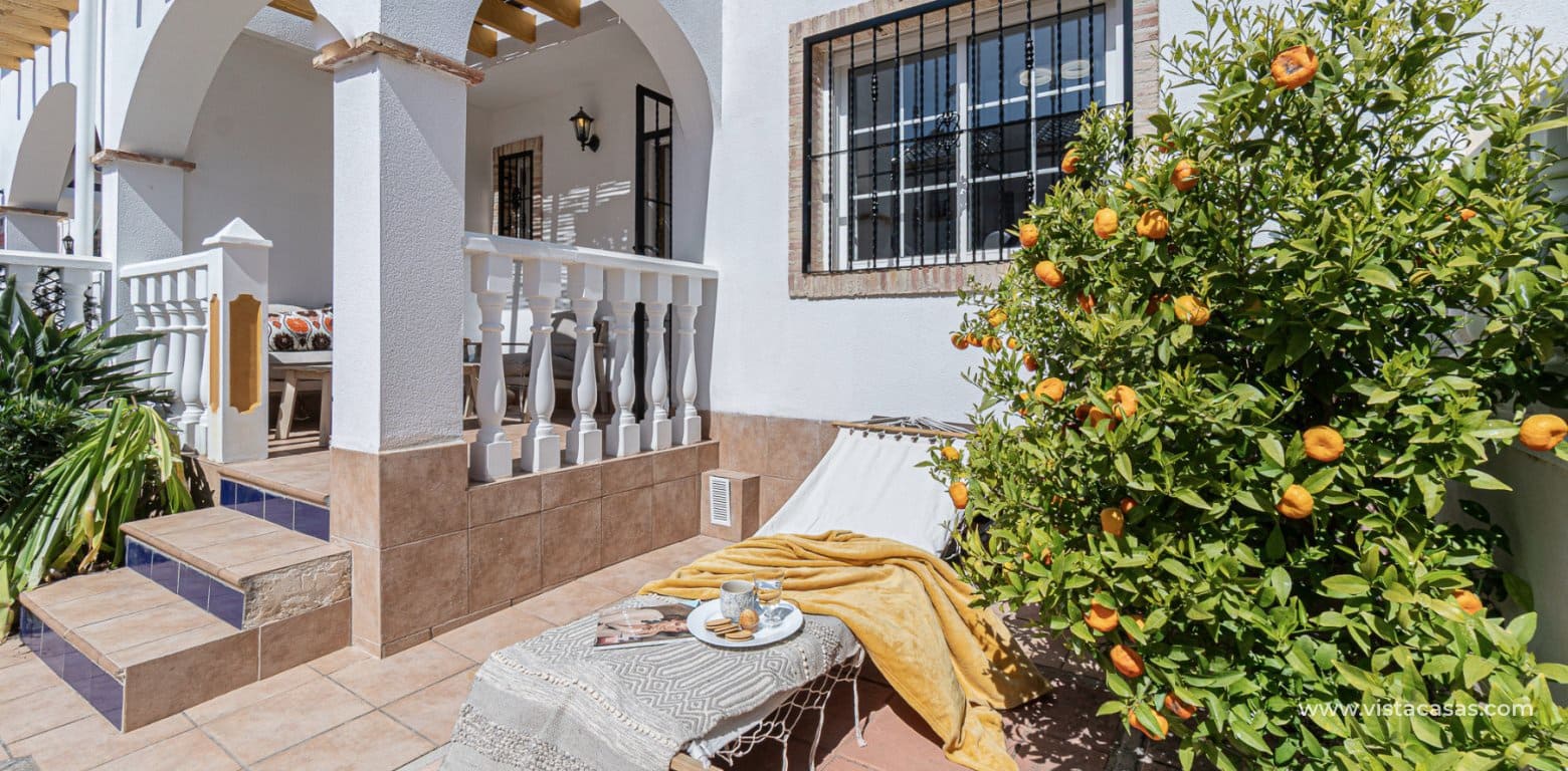 Casa de 3 habitaciones en Playa Flamenca en venta - 245.000 € (Ref: 9892685)