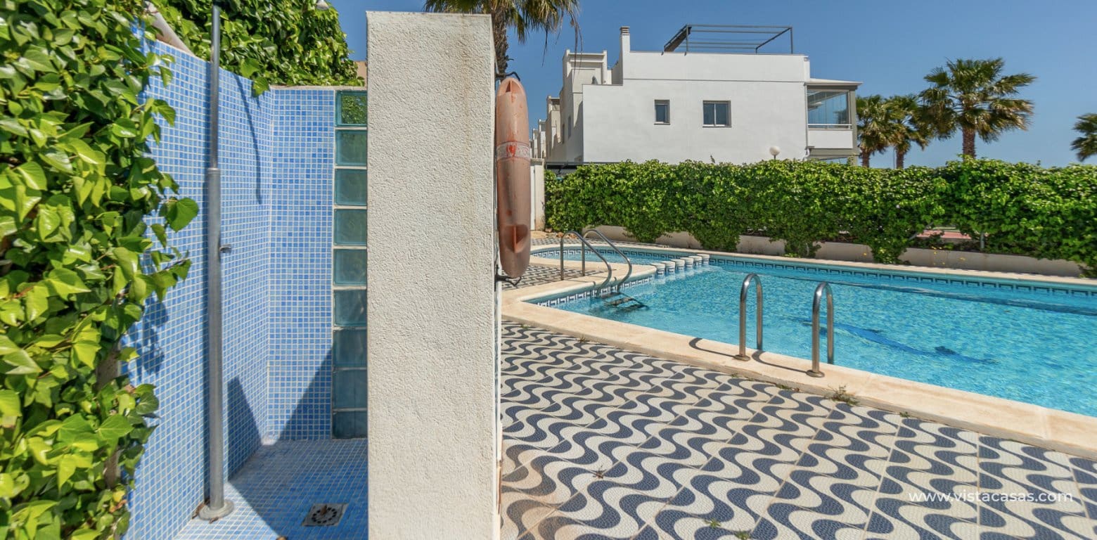 Casa de 3 habitaciones en Playa Flamenca en venta - 245.000 € (Ref: 9892685)
