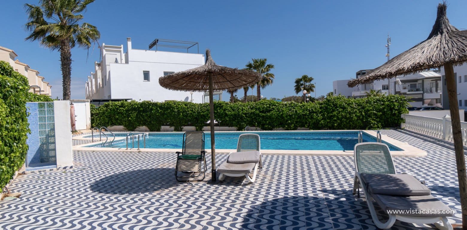 Casa de 3 habitaciones en Playa Flamenca en venta - 245.000 € (Ref: 9892685)