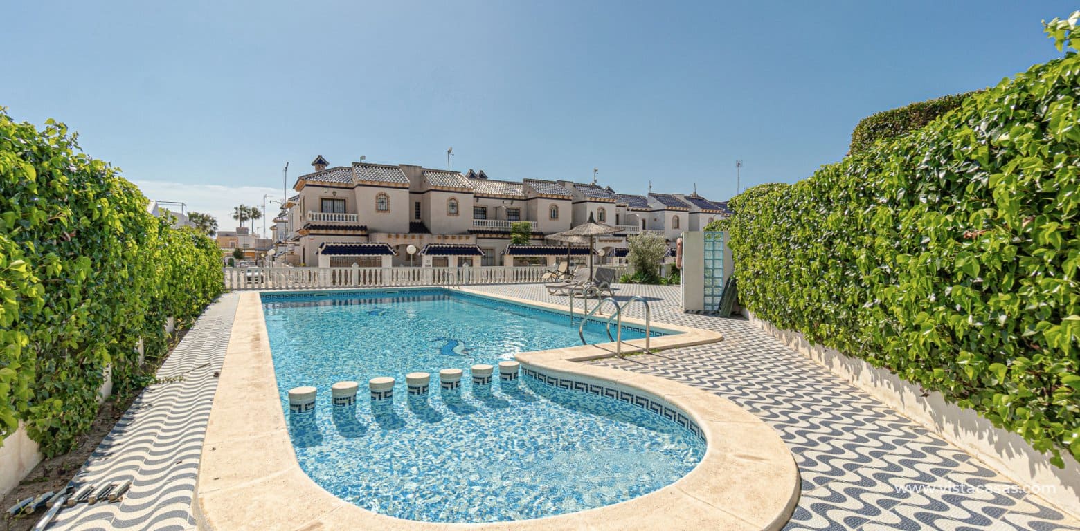 Casa de 3 habitaciones en Playa Flamenca en venta - 245.000 € (Ref: 9892685)