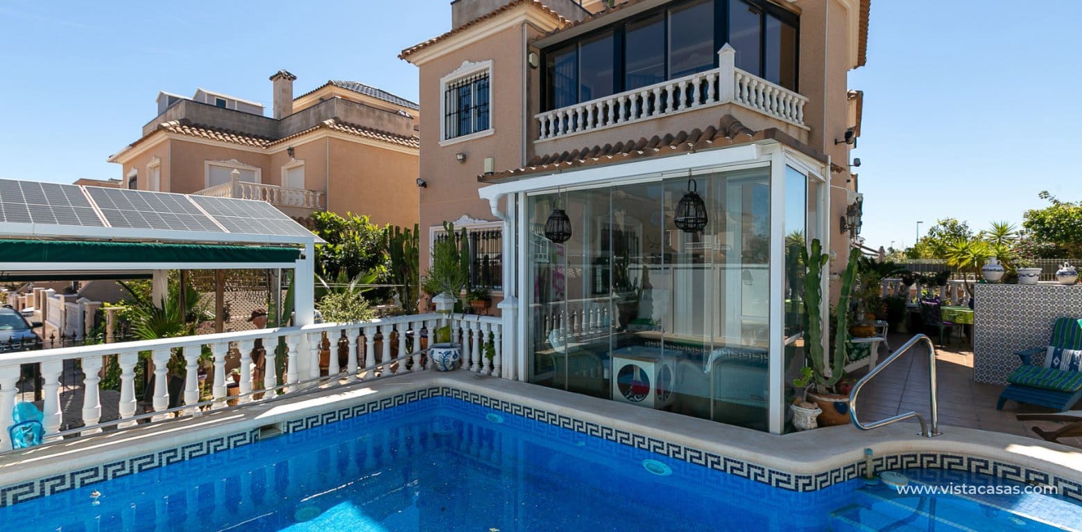 2 bedroom Villa for sale in La Zenia - € 289,000 (Ref: 9892686)