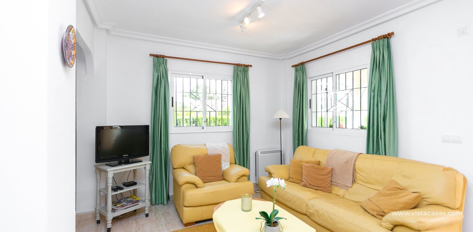Casa de 2 habitaciones en Playa Flamenca en venta - 270.000 € (Ref: 9892688)